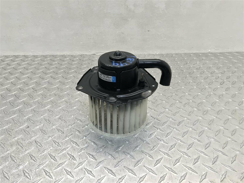 92-94 CHEVROLET SILVERADO 1500 2500 3500 BLOWER MOTOR OEM 615-00537