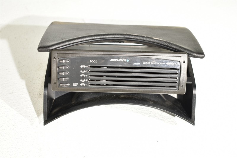 03-08 Maserati Quattroporte 5 Disc Cd Changer Blankpaunt Aa6689