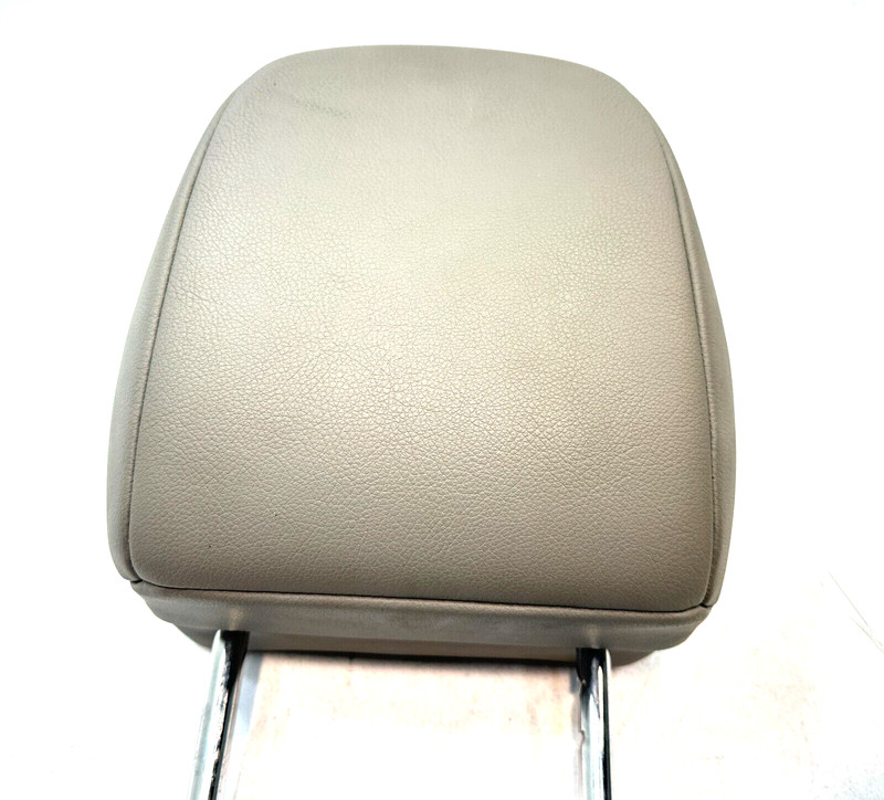 2018 Toyota Camry XSE Front Left or Right Leather Headrest Gray OEM