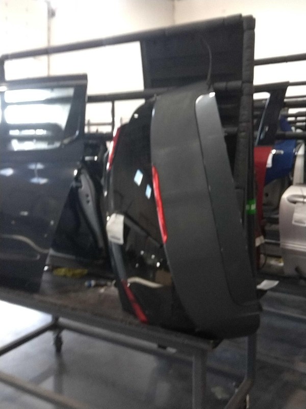 Used Deck Lid fits: 2019 Hyundai Veloster naturally aspirated incandescent lamps