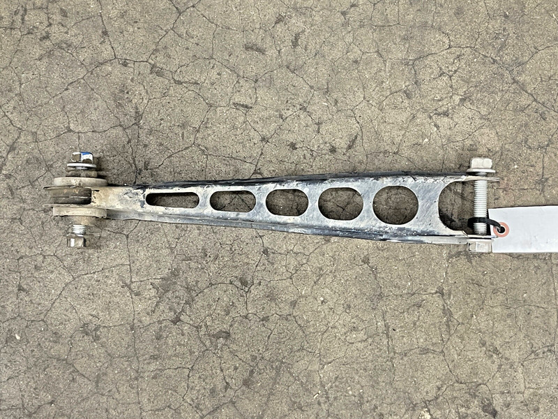 ⭐2016-2022 CHEVROLET CAMARO RWD REAR RIGHT SIDE UPPER CONTROL ARM OEM LOT2439