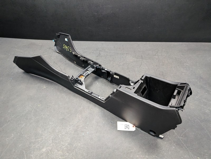Center Console Base 2022 Subaru Crosstrek 92102-FL340-VH 2018 2019 2020 - 2023