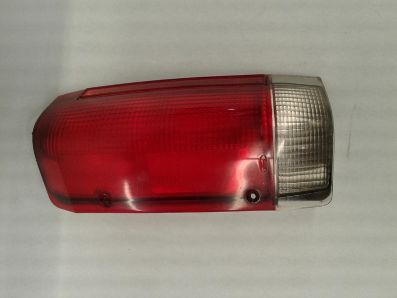 87-'90 FORD F250 Left driver Taillight rectangular Styleside OEM Grade A!