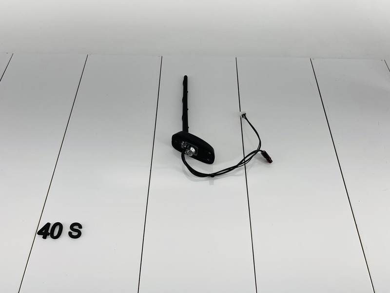 11-16 GMC ACADIA REAR UPPER EXTERIOR ROOF RADIO AM/FM ANTENNA 20790068 OEM