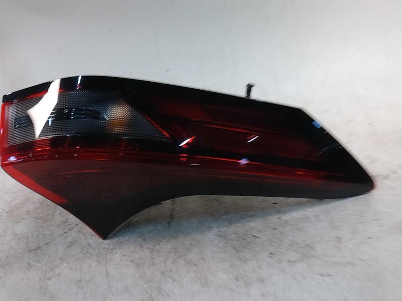 2021 Nissan Rogue Left Tail Light Assembly Grey 710777 Used 29K Miles