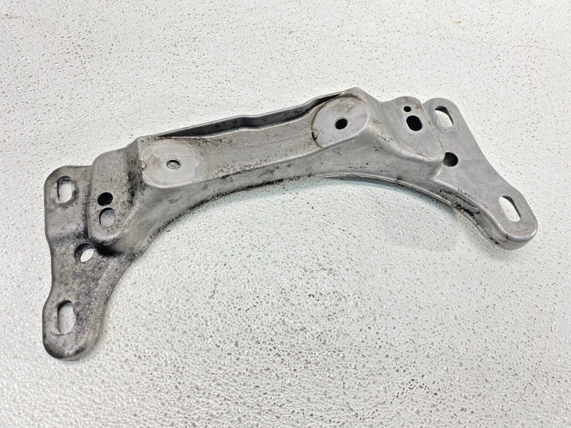 99-06 BMW E46 3 Series Z4 Auto Transmission Gearbox Support Mount Bracket OEM✅
