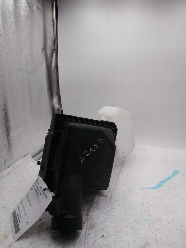 2021 Subaru XV Crosstrek OEM Air Cleaner Assembly Blue 91K Miles 46051FL000