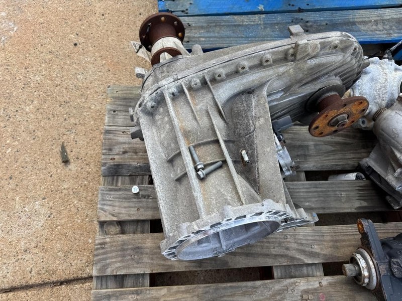 2013-2015 FORD F250 F350 6.7L 4X4 AUTO TRANSFER CASE