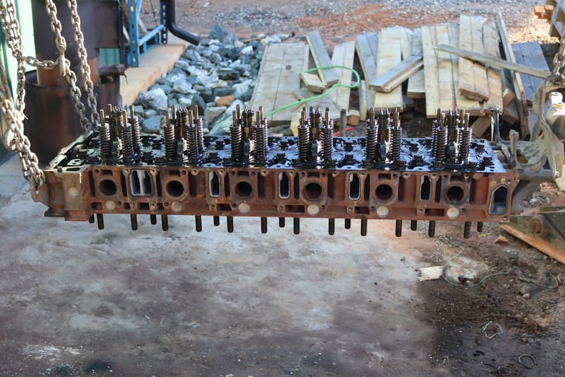 2018-2024 FREIGHTLINER CASCADIA 126 DD15 CYLINDER HEAD CORE W/ VALVES OEM