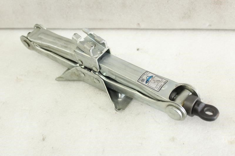 1990 1991 1992 1993 TOYOTA CELICA SPARE TIRE JACK