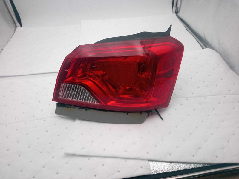 2015 Chevrolet Impala Right Tail Light Assembly Black OEM 371642 87K Miles