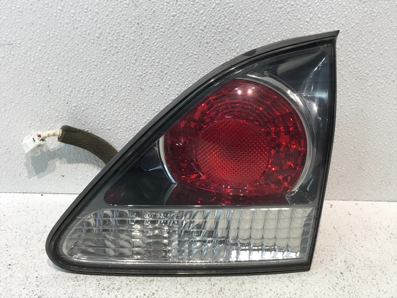 00-03 Lexus Rx300 Right Passenger Inner Tail Light Lamp OEM