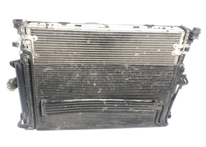 2003-2010 Porsche Cayenne S 4.8 / 4.5Radiator Condenser Fan Assembly Shroud