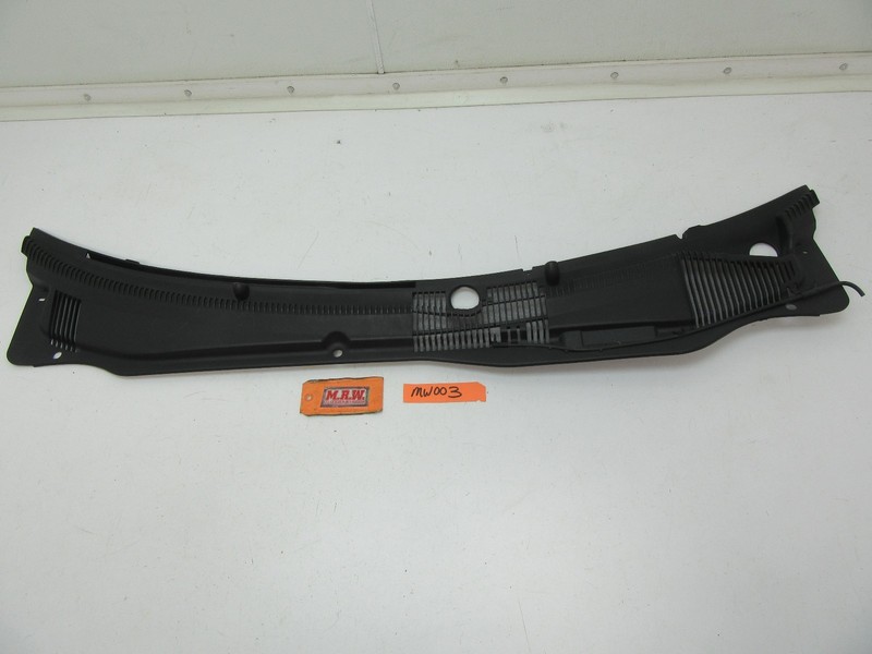 SUNFIRE CAVALIER WIPER COWL ARM WINDSHIELD HOOD VENT TRIM PANEL COVER AIR INLET
