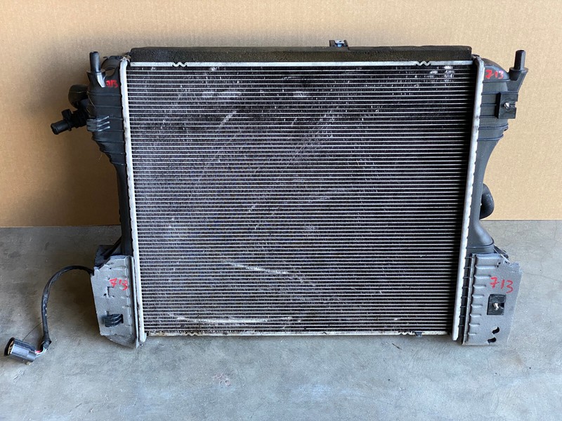 2013-2015 JAGUAR XF 2.0L RADIATOR COOLING FAN COMPLETE ASSEMBLY OEM LOT713