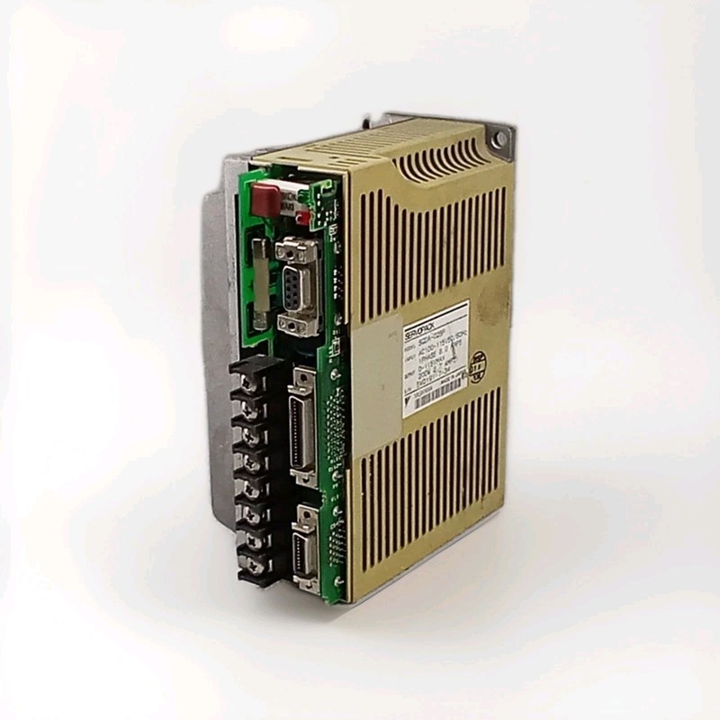 Yaskawa SERVOPACK SGDA-02BP Driver (Missing Faceplate)