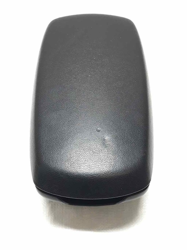 2013 Elantra Center Console Sliding Arm Rest Assembly Light Scratches