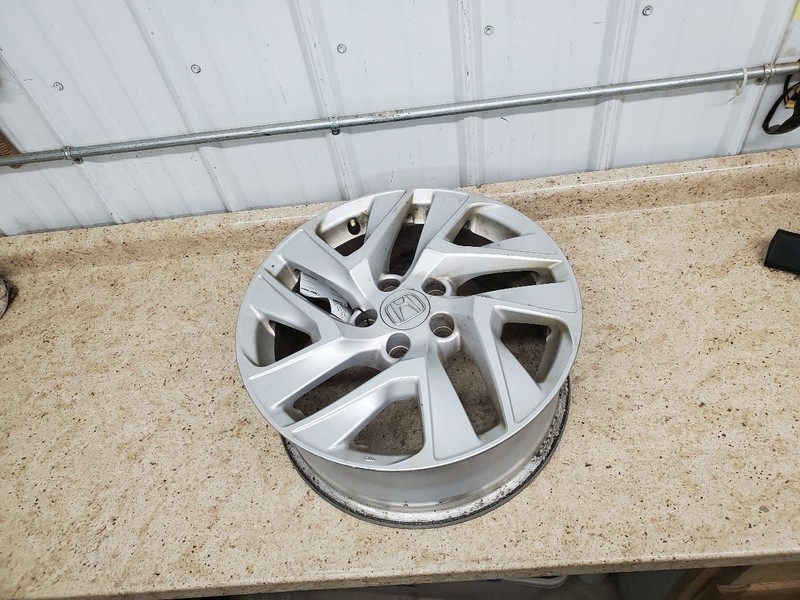 Wheel 17x7 Alloy Twisted Spoke Argent Fits 15-16 CR-V 307616