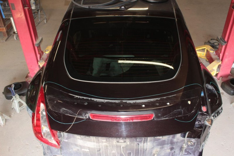 09-17 Nissan 370Z Coupe Black Rear Trunk Hatch Assembly