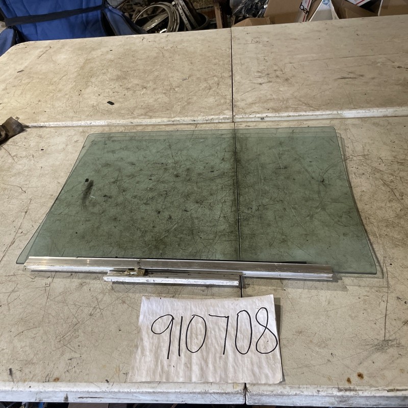 1986-1991 MERCEDES W126 560SEL 420SEL REAR DOOR GLASS WINDOW LEFT SIDE OEM