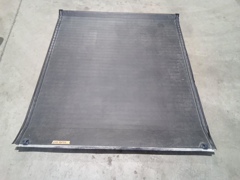 2015-2022 Ford F-150 Raptor OEM Aluminum Hard Rollup Tonneau Cover 5-1/2' Bed