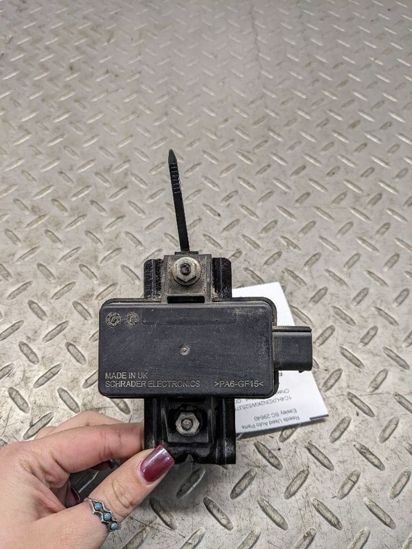 Genuine Mopar 2018-2021 Jeep Wrangler Tire Pressure Monitoring Module 68 1181538