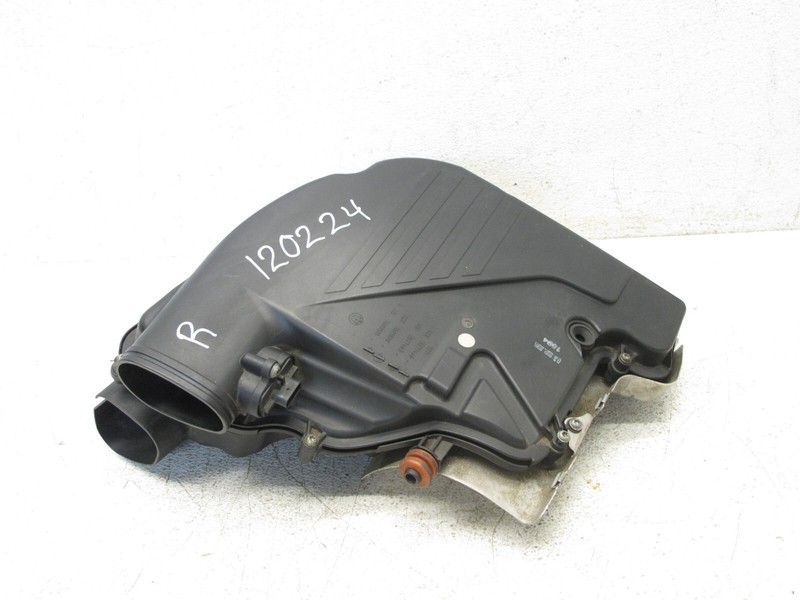 13-19 BMW F01 F02 750i 550i GT 650i V8 4.4 AIR FILTER INTAKE BOX RIGHT OEM 12022
