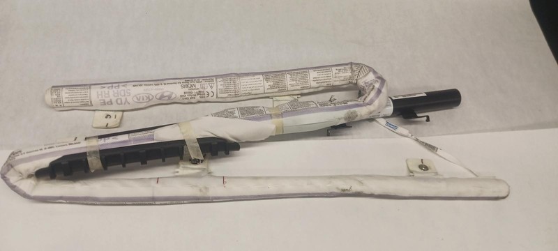 17-'18 KIA FORTE Hatchback Right passenger roof curtain Air Bag OEM