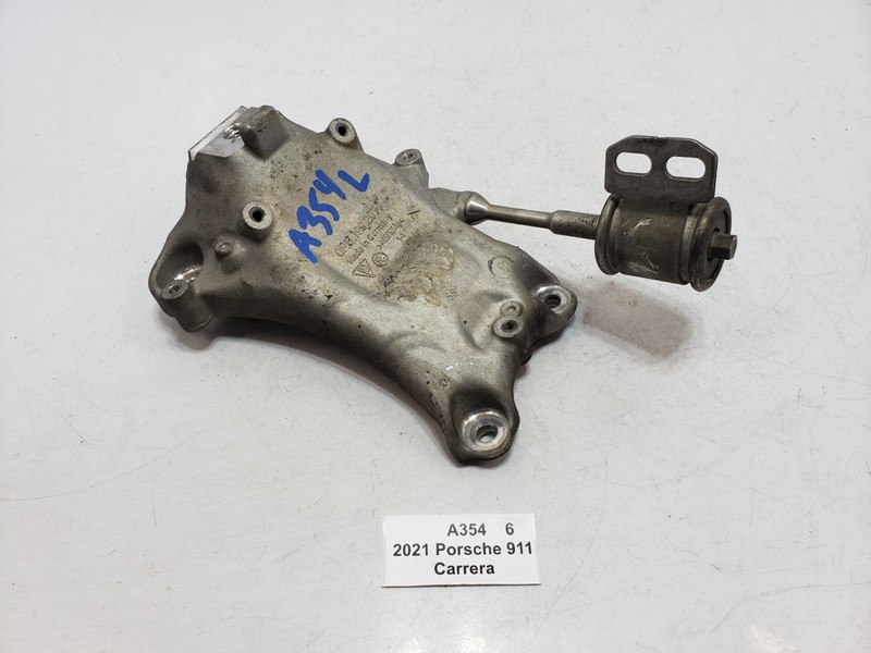 ✅ 20-24 OEM Porsche 911 Carrera 992 Right Side Engine Bracket Mount Support 23k