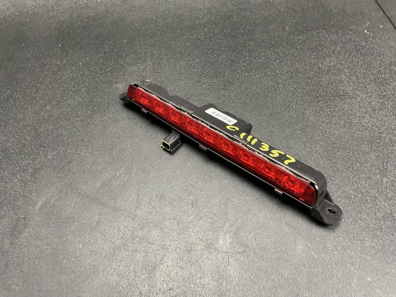 High Mount 3rd Stop Light Lamp 2019 Chevrolet Sonic 96831000 2012 2013 - 2020