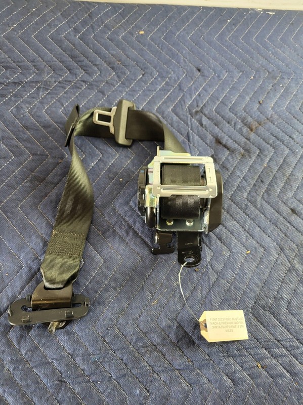 Used Oem Ford 2nd Row Right Rear Seat Belt Retractor 2021-2025 Mustang Mach-E
