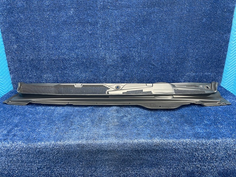 2025-2026 RAM 1500 FRONT WINDSHIELD COWL GRILLE WIPER TRIM PANEL COVER OEM