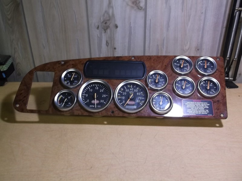 Freightliner Peterbilt Pollak Dash Gauge Panel Cluster 32236 1705005M002
