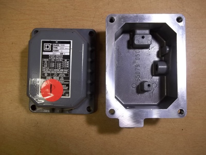 Square D Float Switch Class 9036 Type DR31 Series B *FREE SHIPPING*