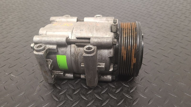 97-02 Ford Expedition AC A/C Air Compressor OEM 4L3Z-19703-AB