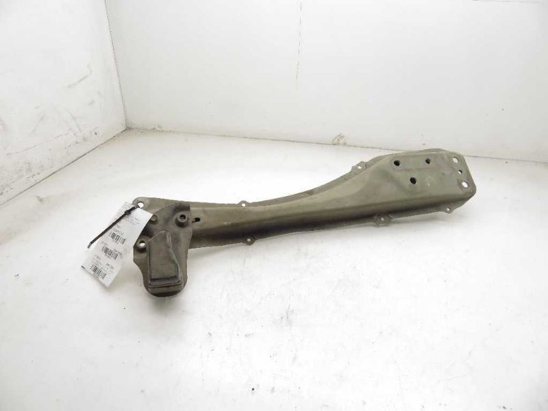 09-13 TOYOTA COROLLA S CROSSMEMBER / SUBFRAME