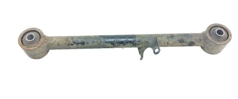 90-95 TOYOTA 4RUNNER 3.0L DRIVER SIDE REAR LOWER CONTROL LOCATING ARM ASSEMBLY