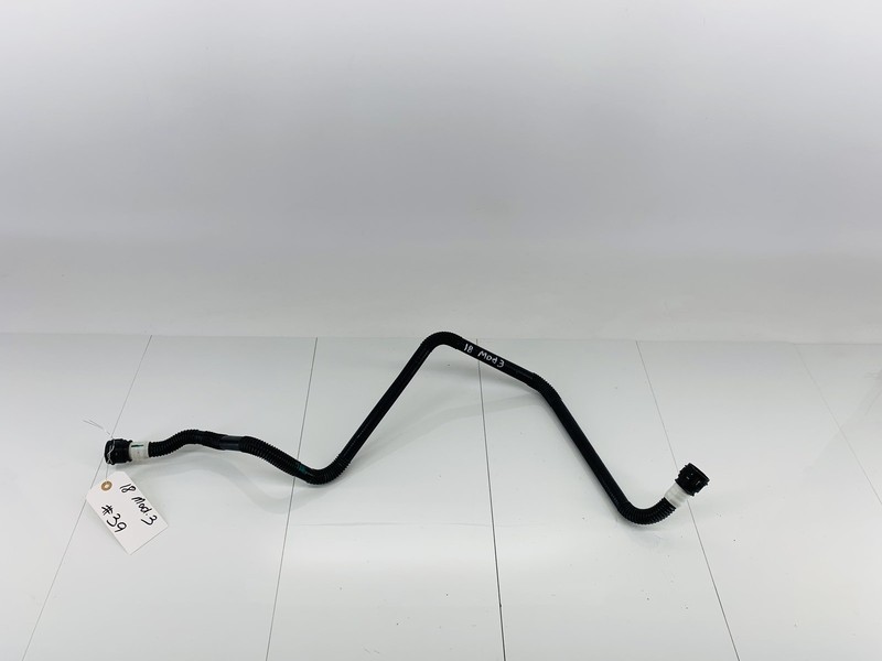 17-23 TESLA MODEL 3 RADIATOR BYPASS COOLING COOLANT HOSE LINE PIPE OEM #39