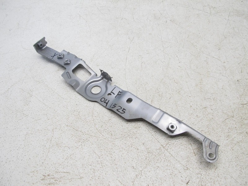 17-24 AUDI B9 A4 S4 FENDER MOUNT BRACKET SUPPORT FRONT LEFT DRIVER OEM 041525