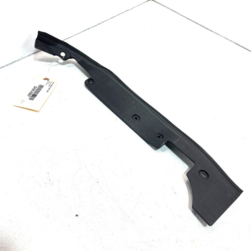 2017-2020 BMW 430i 440i FRONT LEFT DRIVER DOOR JOINT SEAL WEATHERSTRIP OEM