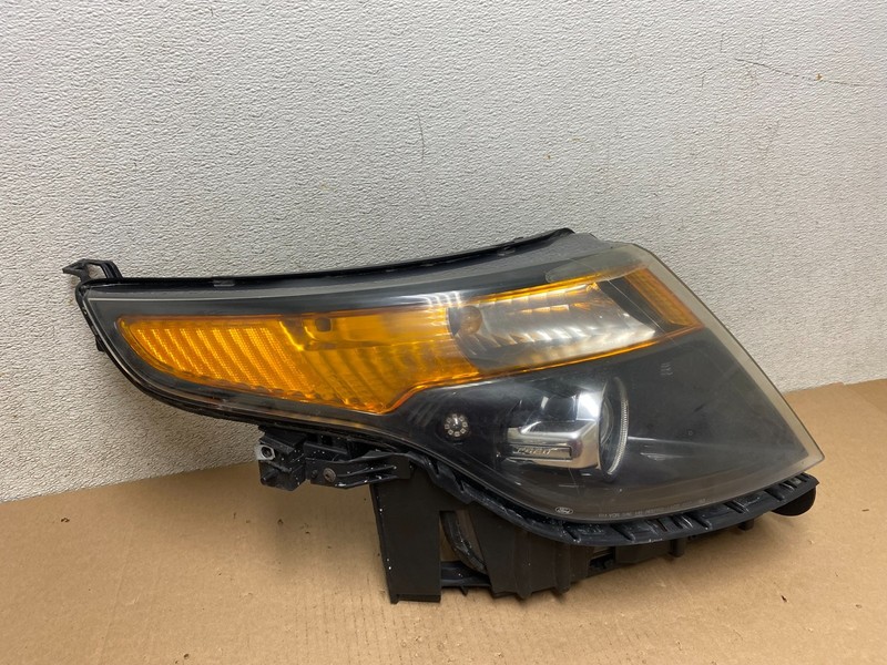2011 to 2015 Ford Explorer Police Right Passenger Halogen Headlight Oem P9152 DW