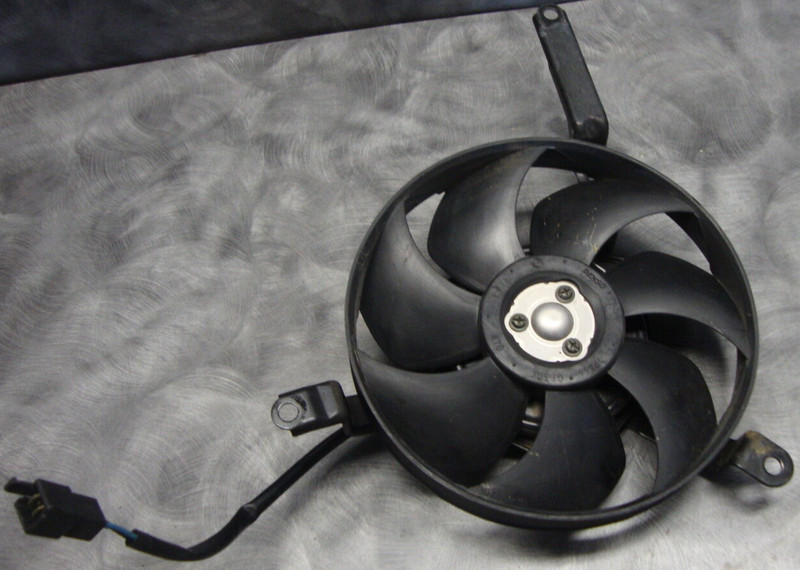 2002 Yamaha YZFR1 YZFR 1YZF R1 1000 R1000 Radiator Fan Motor Coolant Cooling L10