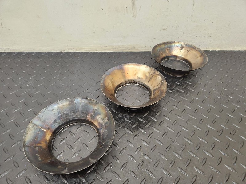 (63-67) Chevy Corvette Center Wheel Bezel Cones Covers (Set Of 3) OEM 03910730