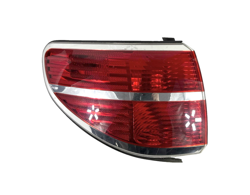 2007–2010 Saturn Outlook Tail Light Left Driver LH Outer Brake Lamp OEM