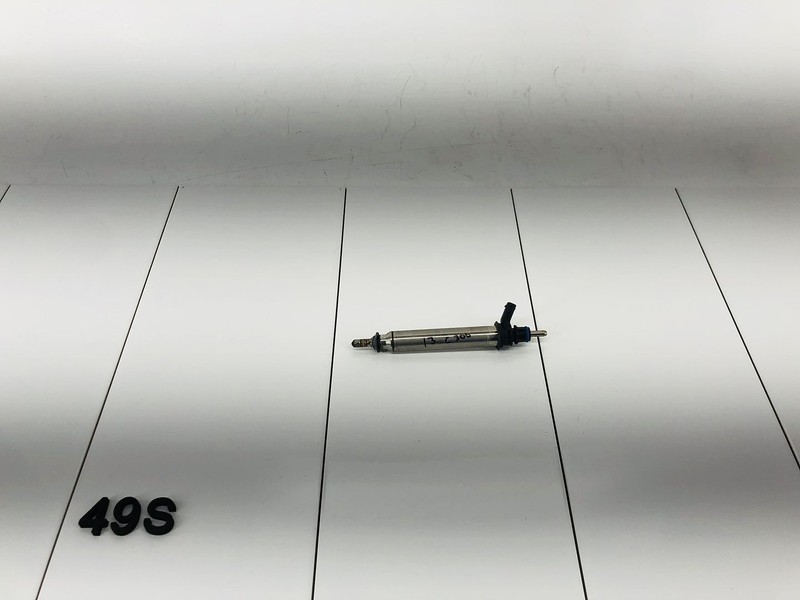 13-21 MERCEDES BENZ C300 3.5L V6 GAS ENGINE MOTOR FUEL INJECTOR NOZZLE BOSCH OEM