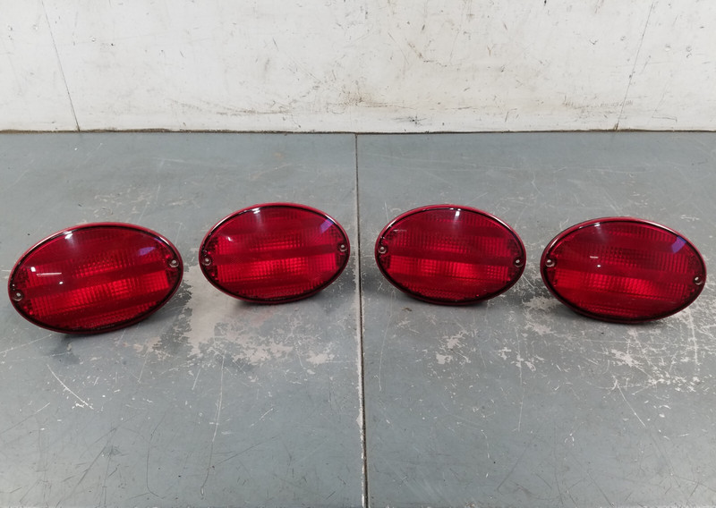 2003 Chevy Corvette C5 Z06 Tail Light Set #5446 VV10
