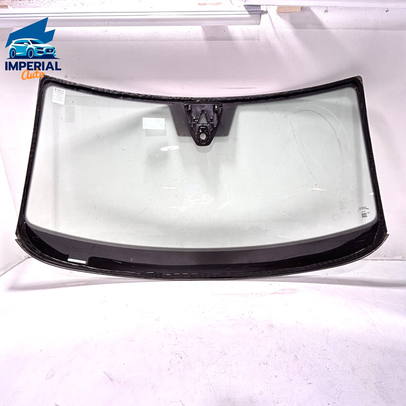 2018 - 2020 VOLKSWAGEN ATLAS FRONT WINDSHIELD WINDOW GLASS OEM