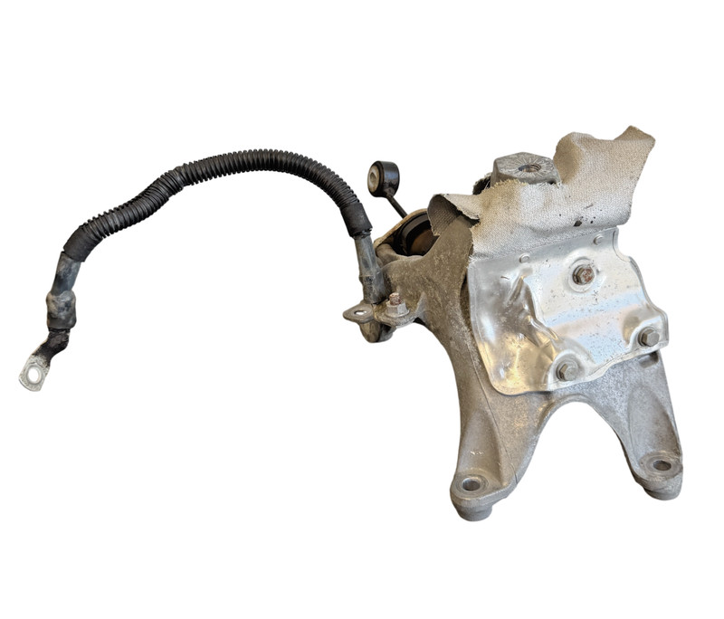 📌 2018-2024 AUDI A4 2.0L ENGINE RIGHT SIDE FRAME SUPPORT MOUNT 4M0199308BL OEM