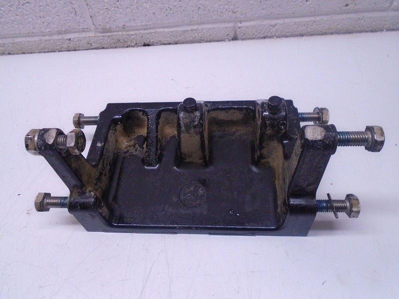 CH5 ANCHOR BRACKET MERCURY 65-75-90-115-125 HP 818771T1 FRESHWATER