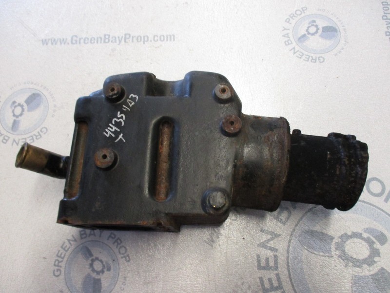 807988A03 44354A3 Mercruiser Exhaust Elbow Riser Alpha 4.3 V6 & V8 Port-Holes